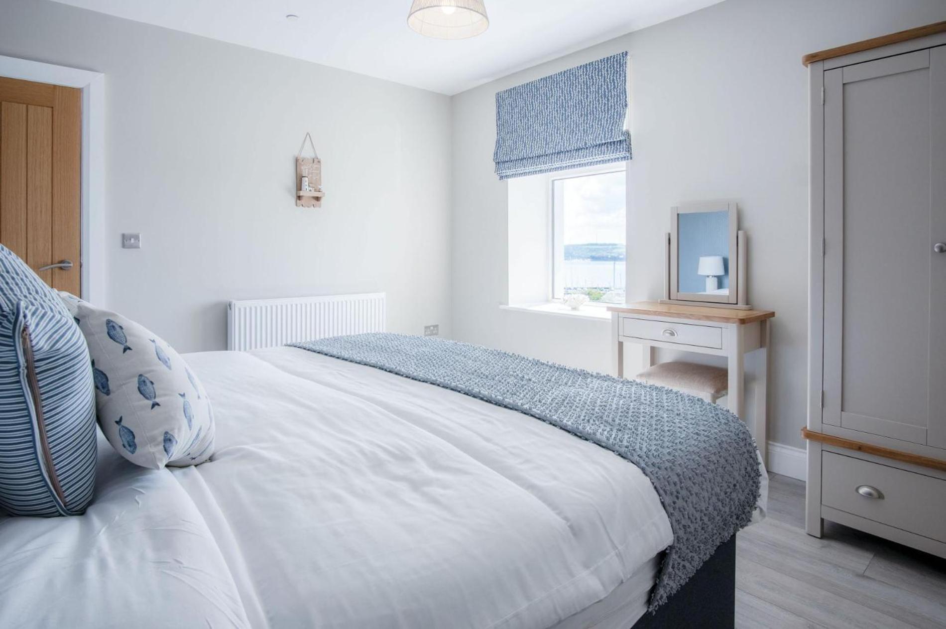 Haven View - 2 Bedroom Apartment - Milford Haven Exterior foto