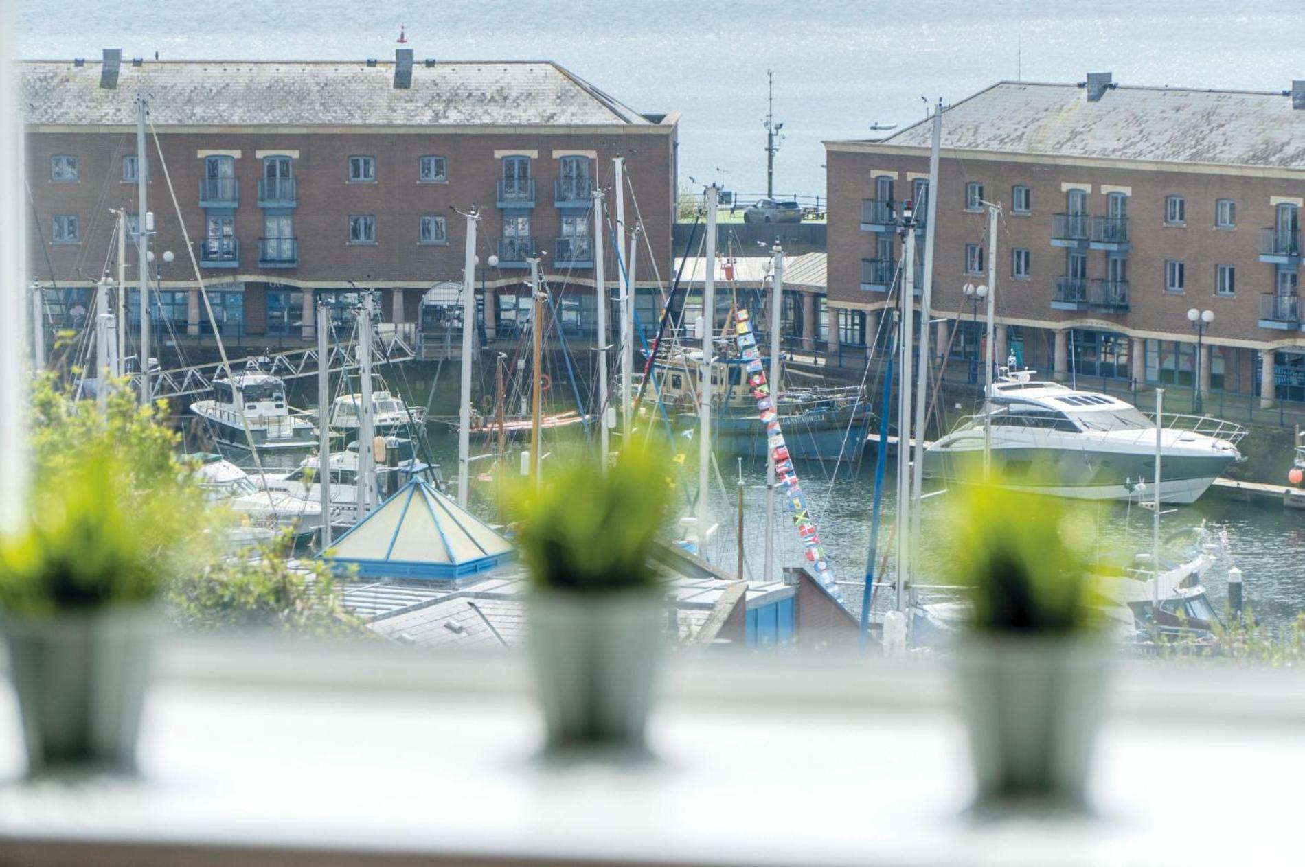 Haven View - 2 Bedroom Apartment - Milford Haven Exterior foto