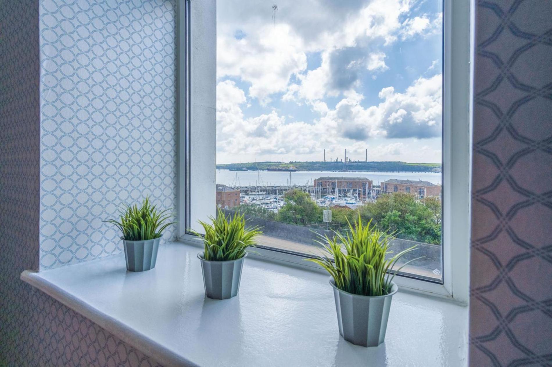 Haven View - 2 Bedroom Apartment - Milford Haven Exterior foto